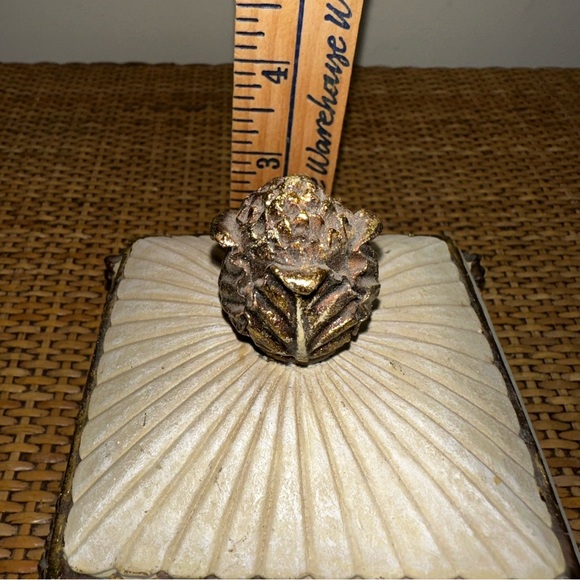 Stone Jewlery Brass Flower Tinker Box 3” Beige Collectable Heavy Grandma Beauty - Picture 12 of 13